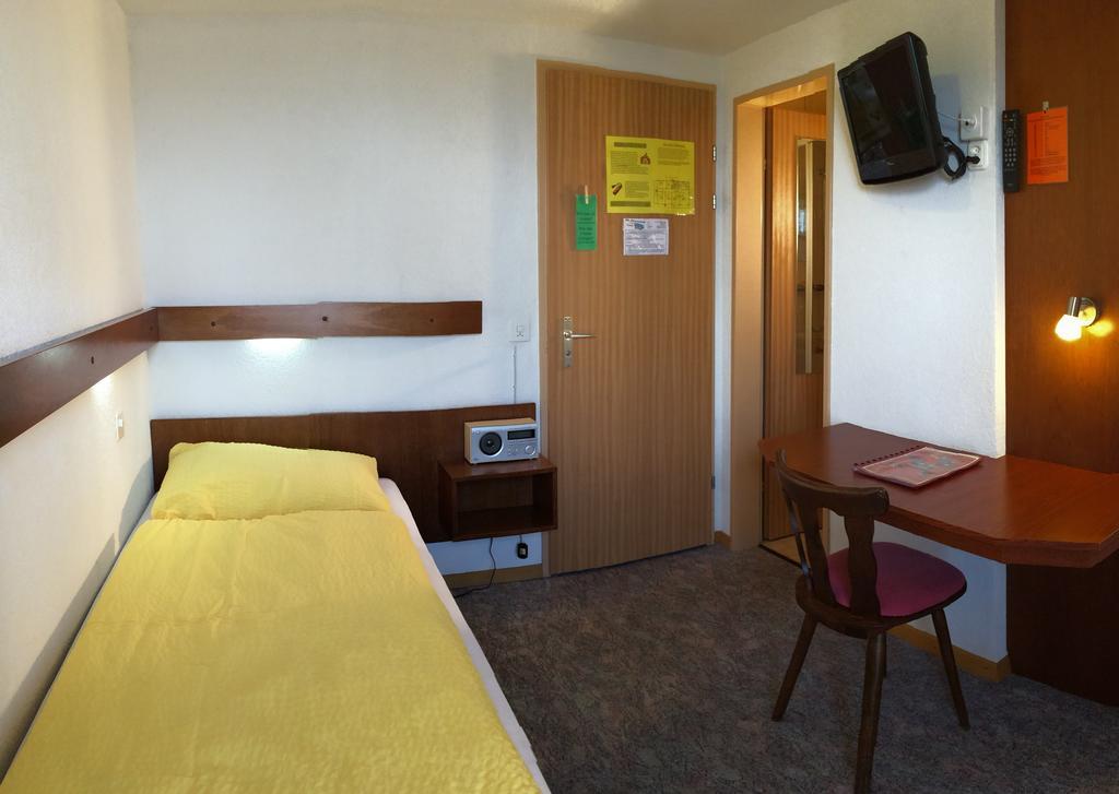 Hotel Zum See Grächen Rom bilde