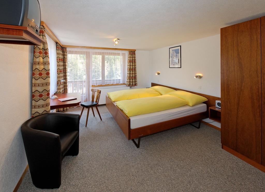 Hotel Zum See Grächen Rom bilde